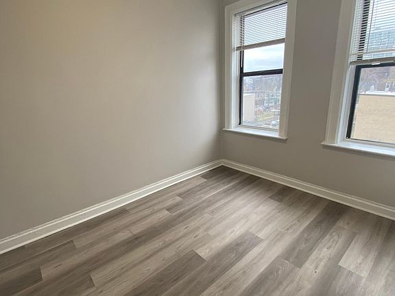 2nd image of 226 Academy St #32