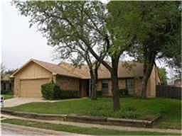 1st image of 3913 Mulberry Ln
