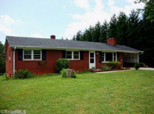 3708 Cash Dr, Winston Salem, NC 27107