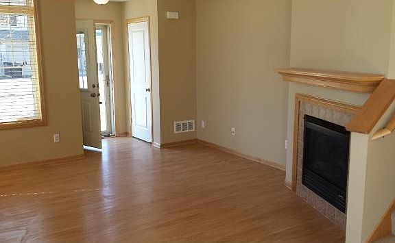 3rd image of 4972 207th St N