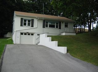 20 Buckingham Ave, Poughkeepsie, NY 12601