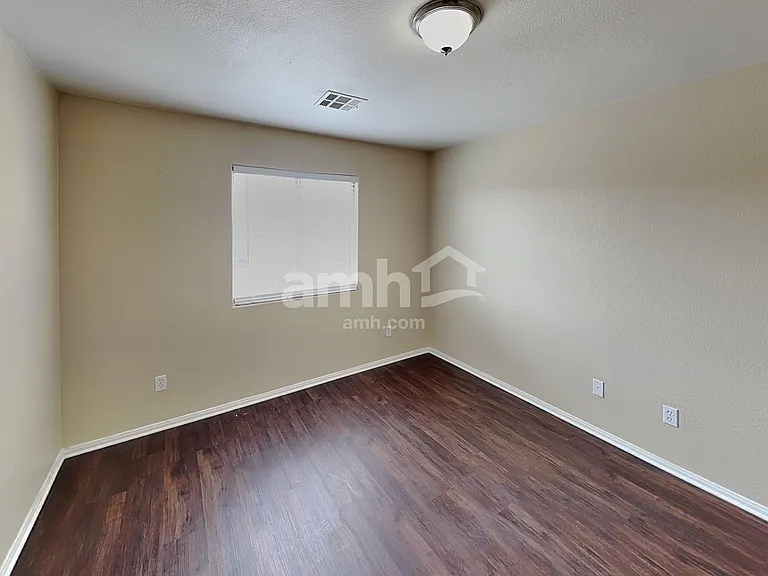 8060 Villa Trovas Ct — Photo 18