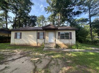 2310 Beachview Dr, Albany, GA 31705