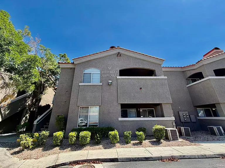 5525 W Flamingo Rd #1019 — Photo 1
