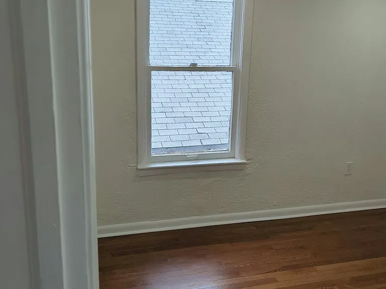 4119 S Benton Ave — Photo 42