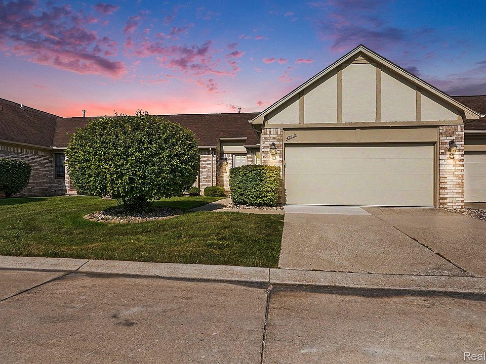 1st image of 42619 Cedar Ridge Dr