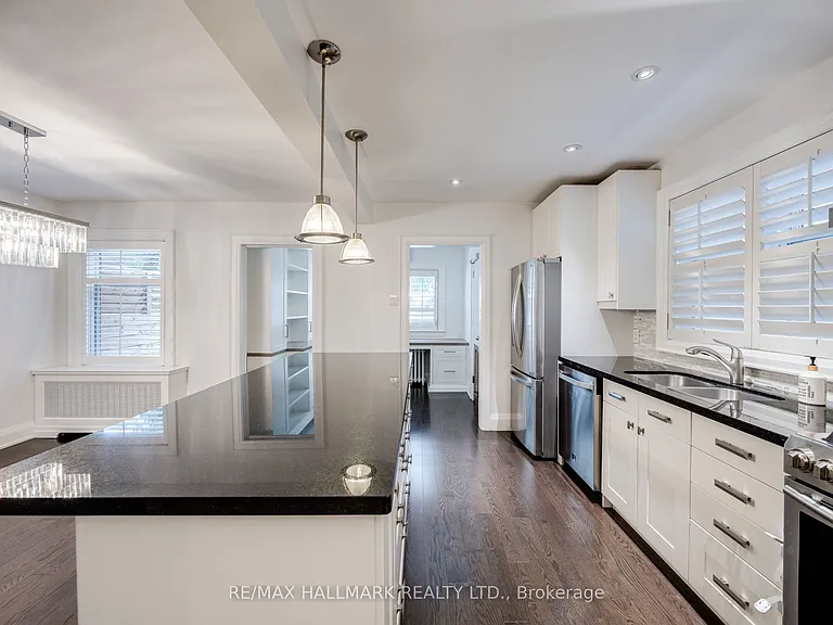 15 McNairn Ave — Photo 13