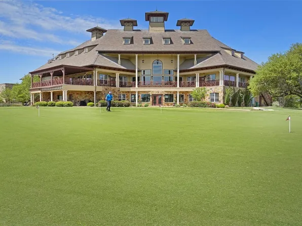 7009 Muirfield Dr, Cleburne, TX 76033