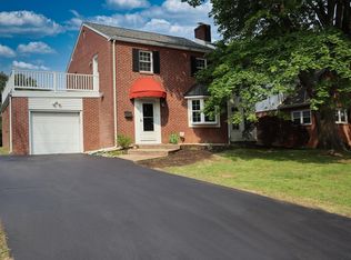 12 Woodsway Rd, Wilmington, DE 19809