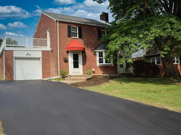 12 Woodsway Rd, Wilmington, DE 19809