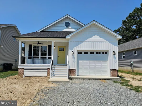 113 1st St, Colonial Beach, VA 22443