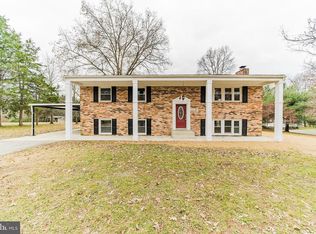 10945 Lawrence Dr, Waldorf, MD