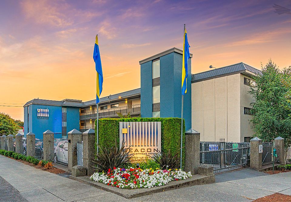 Beacon View Apartments Front Entrance Exterior Monument Sign