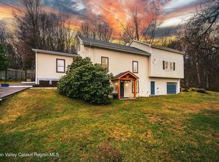 217 Hawleys Corners Rd, Lloyd, NY 12528