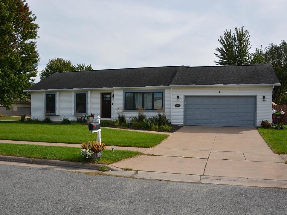 1st image of 748 Elizabeth LANE