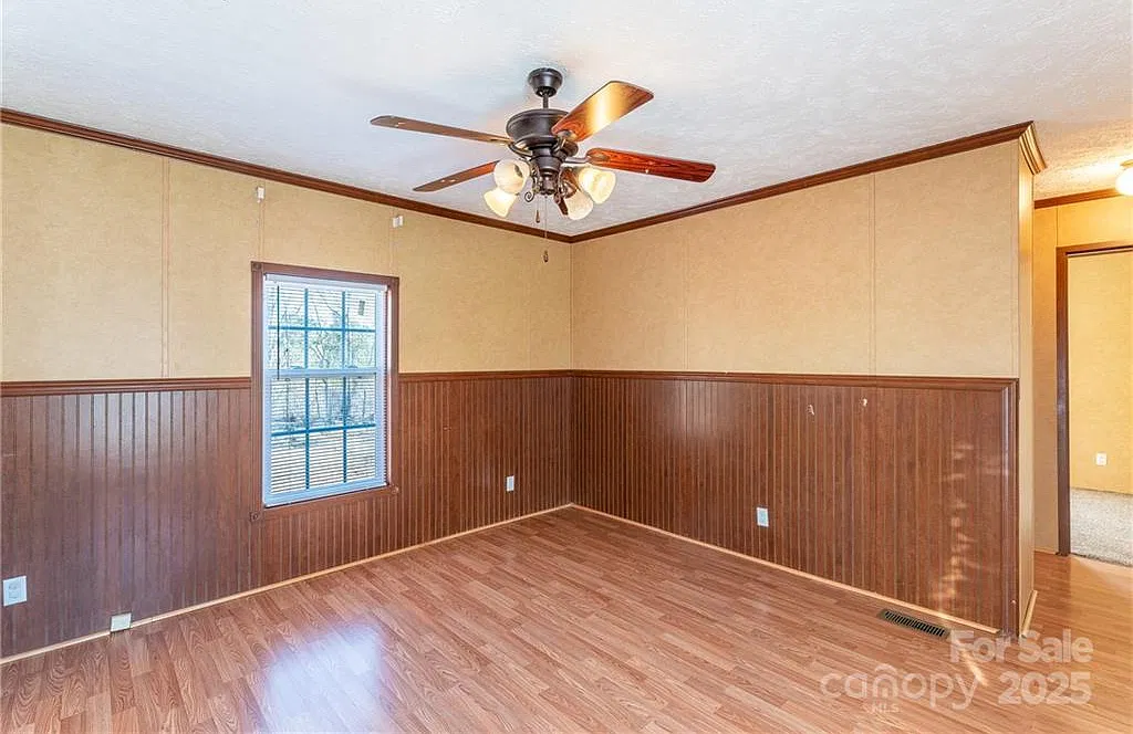 2 bed, 952 sqft, $1,099 — Photo 2