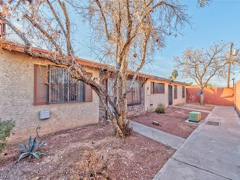 3912 Torsby Pl #NA — Photo 2