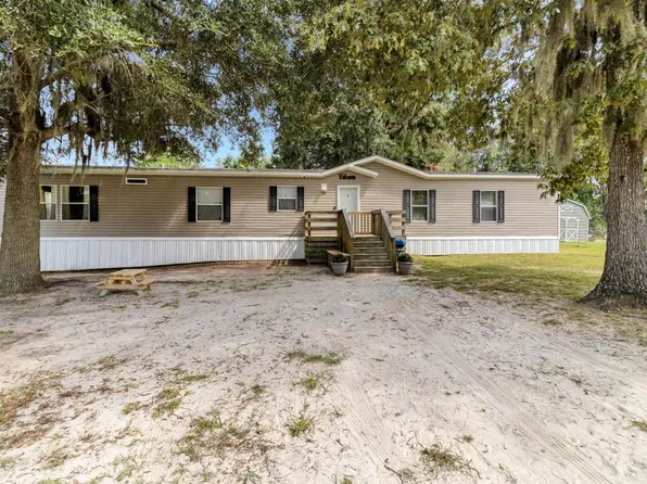 79 Smiley Loop Rd, Riceboro, GA 31323