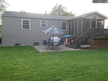 4th image of 569 Willow Dr SE