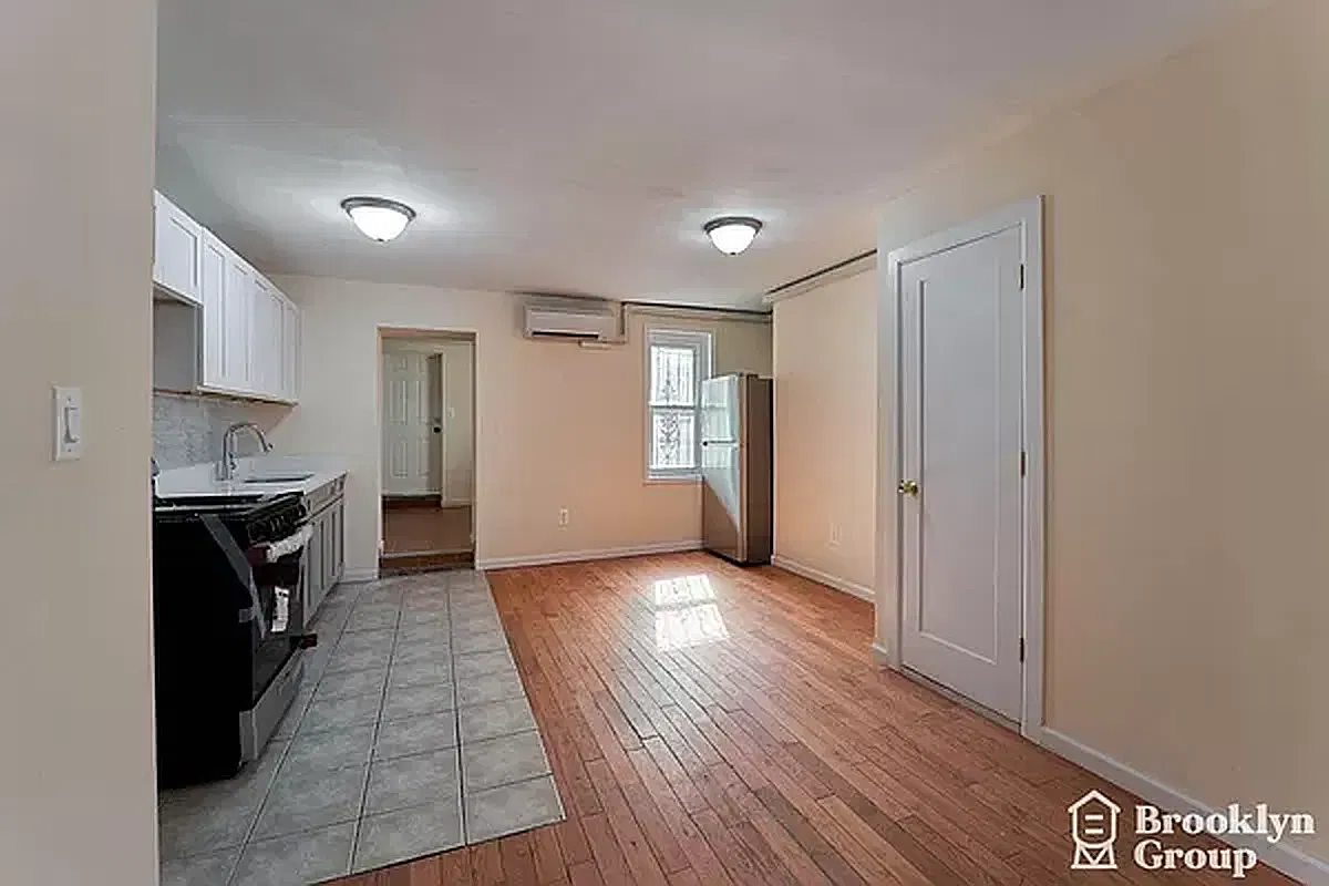 354 Lexington Avenue — Photo 1