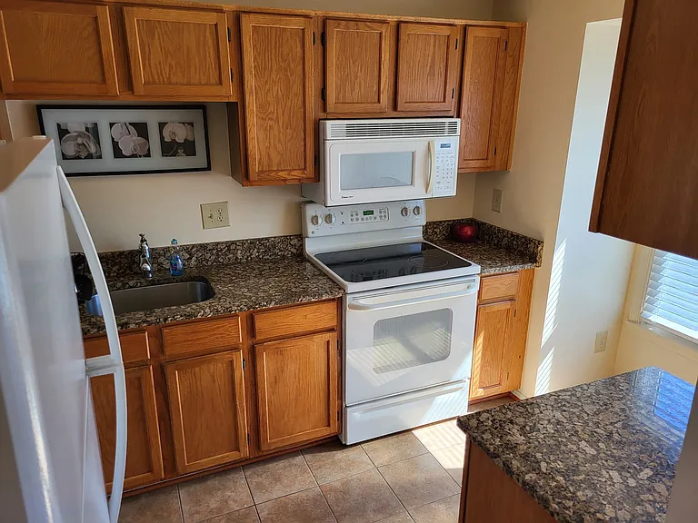 5814 Norham Dr — Photo 2