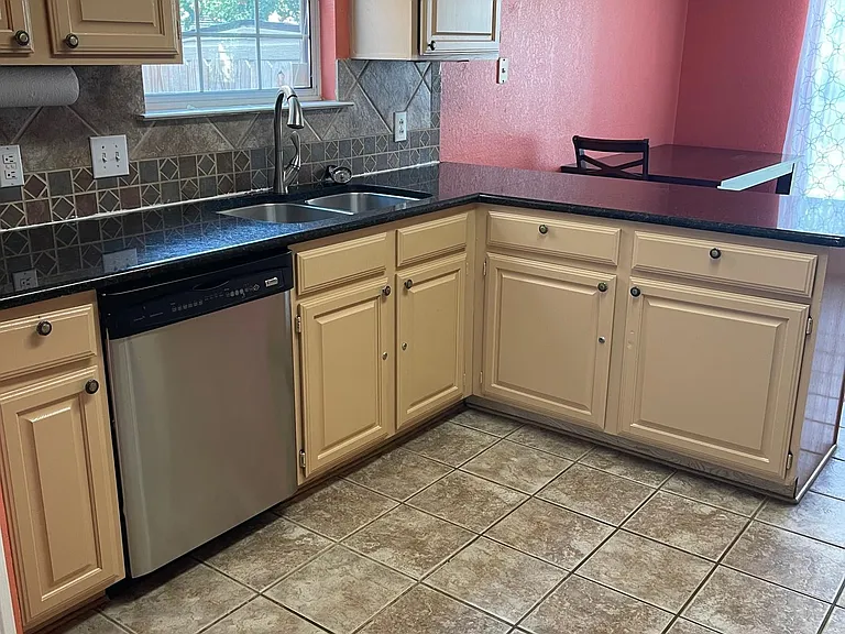 8617 Sabinas Trl — Photo 28