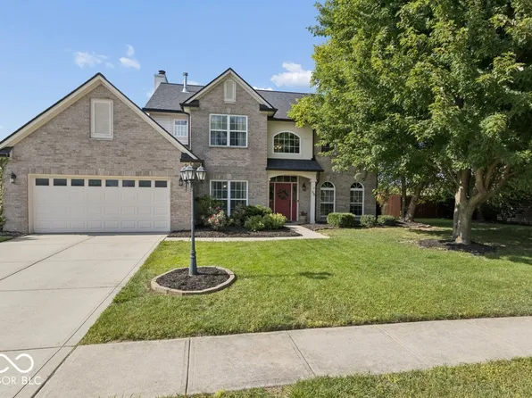 58 E Bloomfield Ln, Westfield, IN 46074