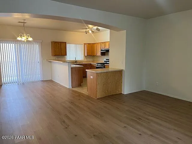 541 N Mercado St — Photo 4