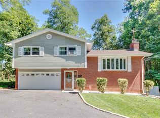 29 Drake Pl, Yonkers, NY 10710