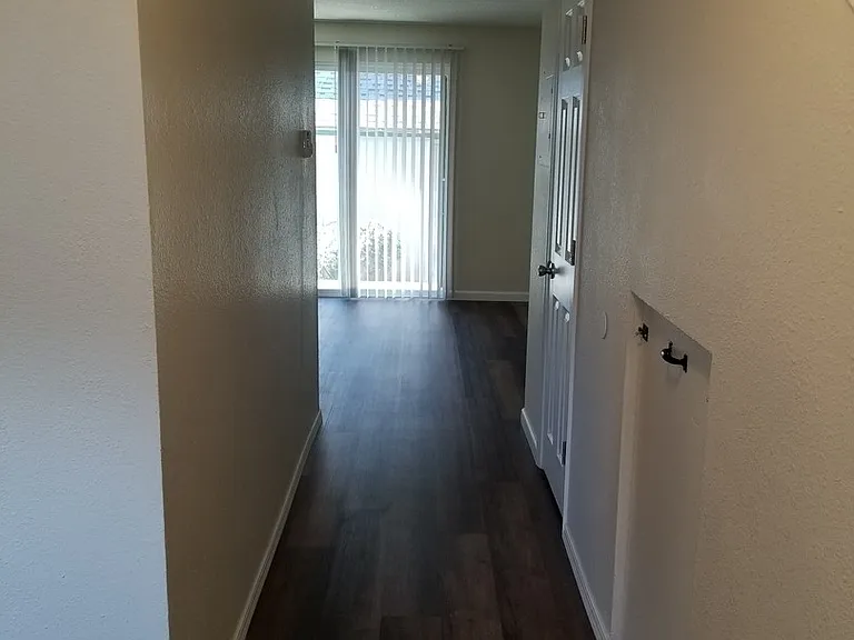 Park Townhomes — Photo 9