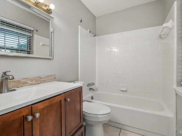 7056 Santa Barbara St — Photo 24