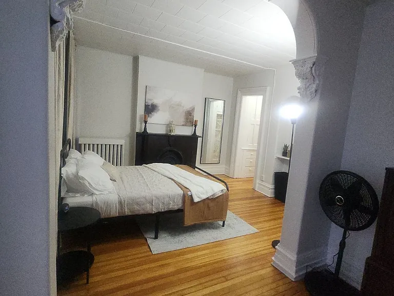 484 Madison Ave #2 — Photo 10