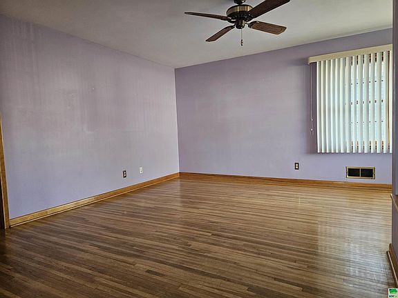5th image of 2316 S Nicollet St