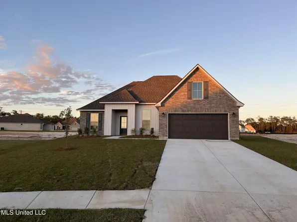 12008 Erik Ct, Ocean Springs, MS 39564