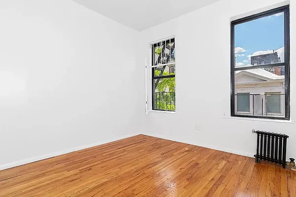 Rented by REAL New York | media 6