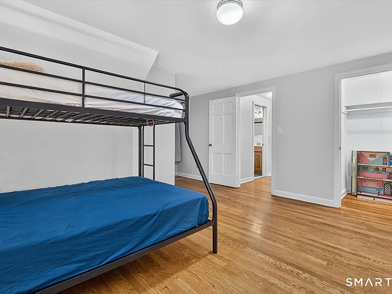 45 Richmond Ave — Photo 21