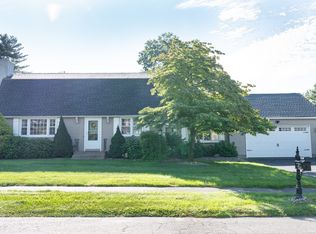 67 Kittredge Dr, Westfield, MA 01085