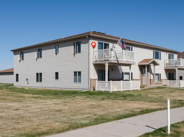 872 San Angelo Dr APT 3, Bismarck, ND 58504