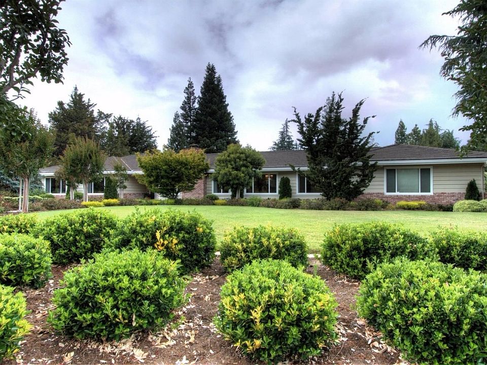 1st image of 14169 Okanogan Dr