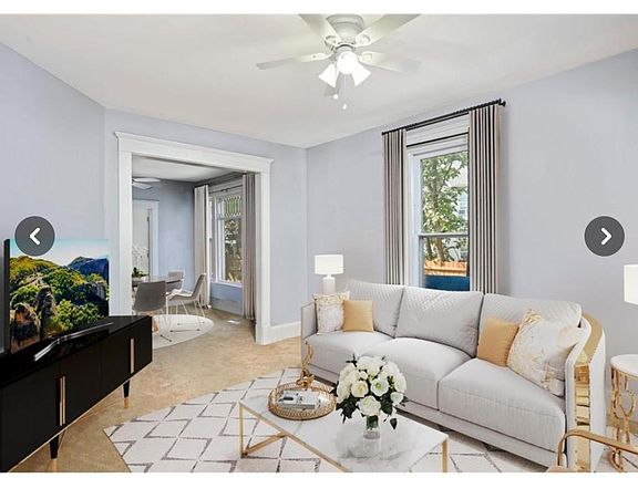 4th image of 812 18 1/2 Ave NE #1