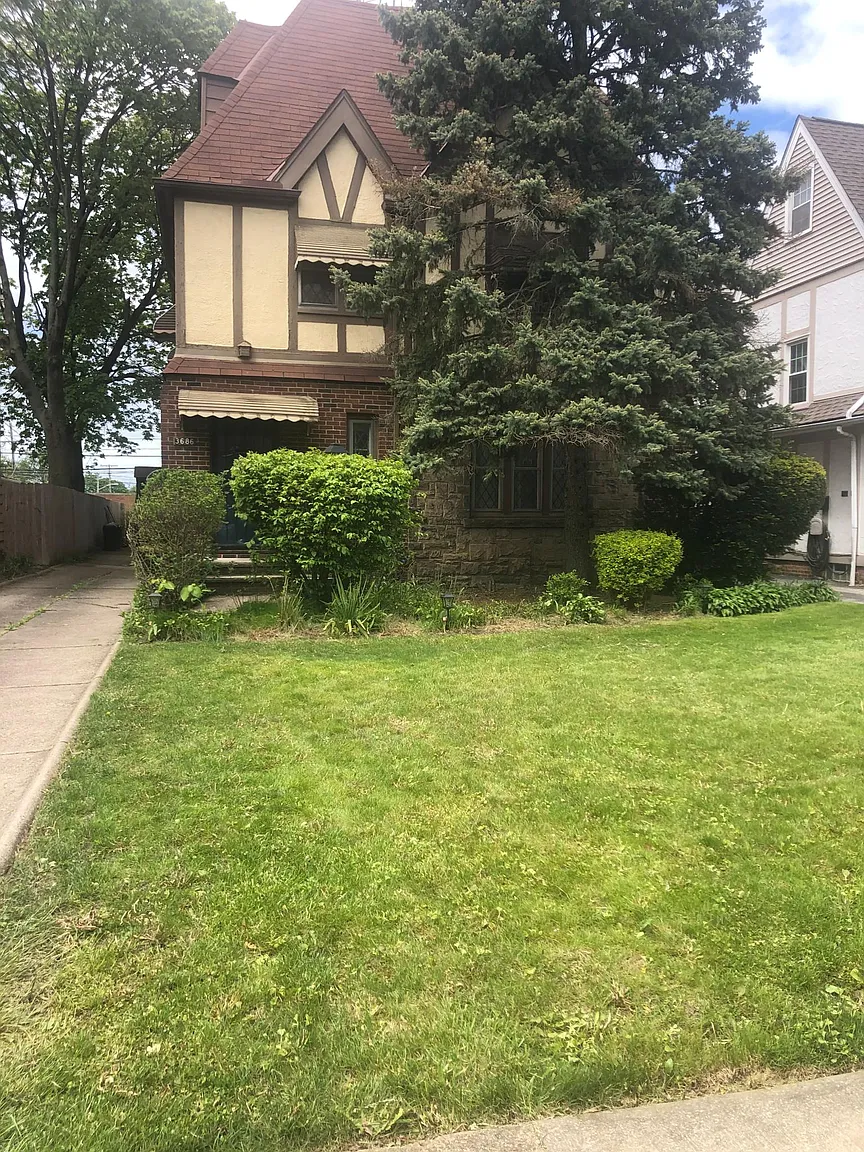 3686 Lindholm Rd photo 1