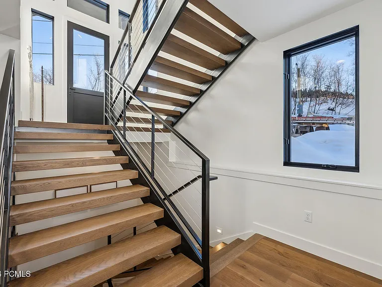 78 Prospect Ave — Photo 26