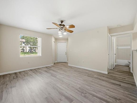 3rd image of 3004 Parkway Blvd APT 106