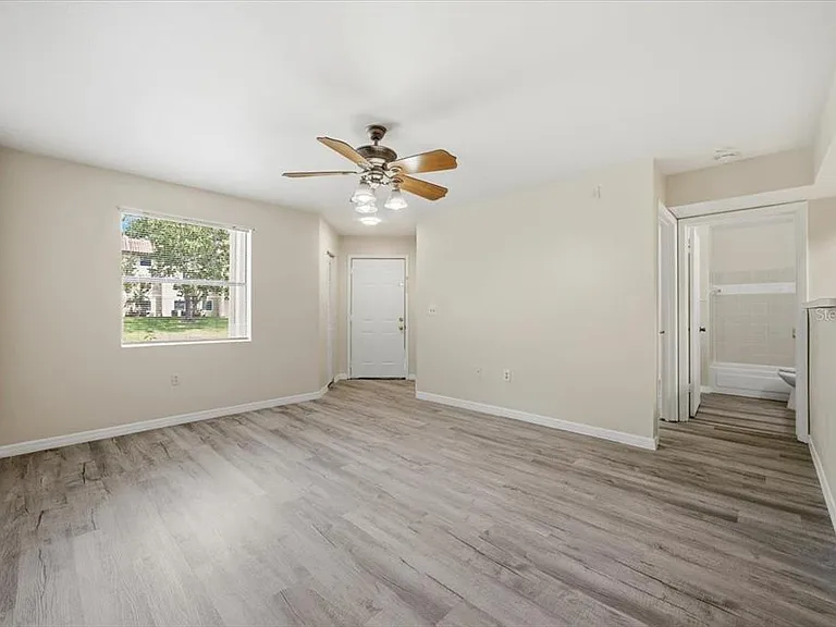 3004 Parkway Blvd #106 — Photo 3