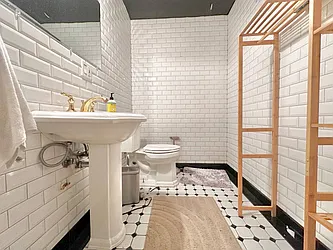 Rented by Doorway NYC, LLC