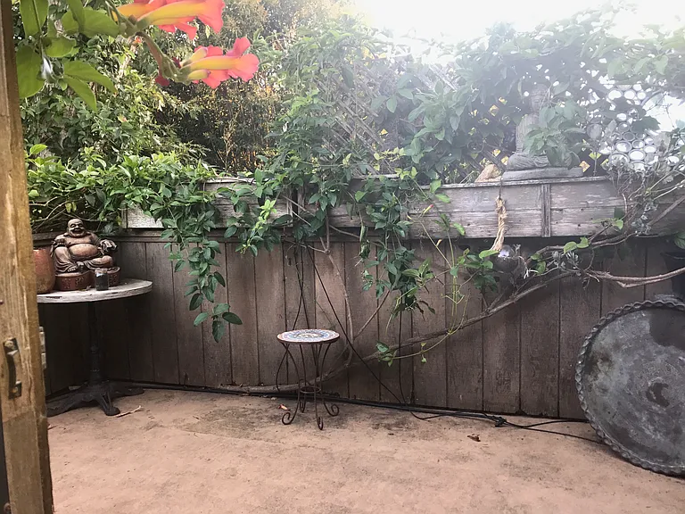 Crystal Ln — Photo 13