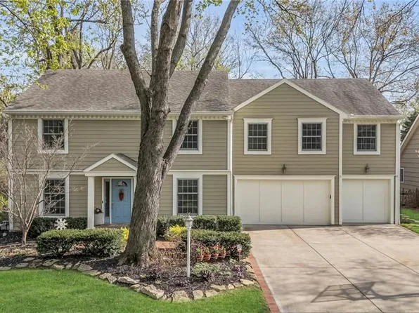 5419 W 100th St, Overland Park, KS 66207