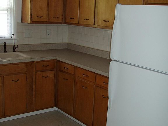 4th image of 6016 Buttercup Ln