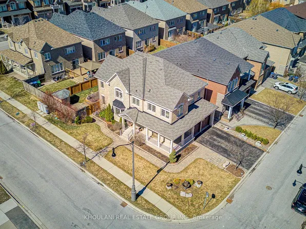 13 Brentwick Dr, Brampton, ON L6X 3B3