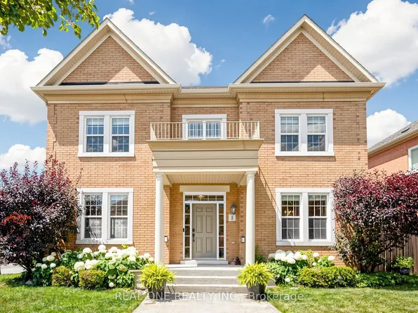8 Lebarr Rd, Markham, ON L6C 0J3